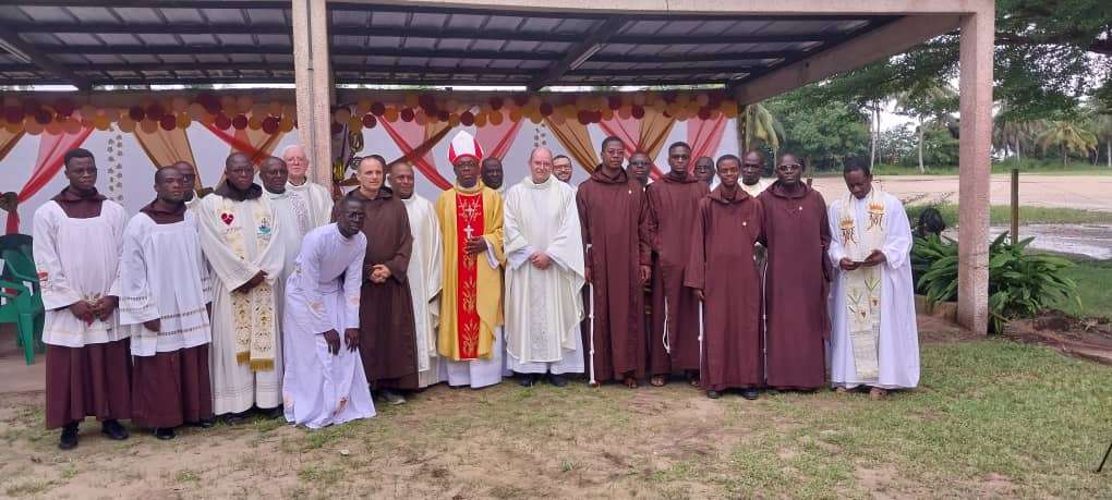 MESSE DE LANCEMENT DE 30 DE PRESENCE EN CÔTE D’IVOIRE ET EN AFRIQUE : MGR LEZOUTIE SATISFAIT DE LA PRESENCE DES AMIGONIENS DANS SON DIOCESE